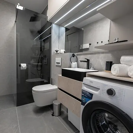 Sunshine Breeze Apartman *