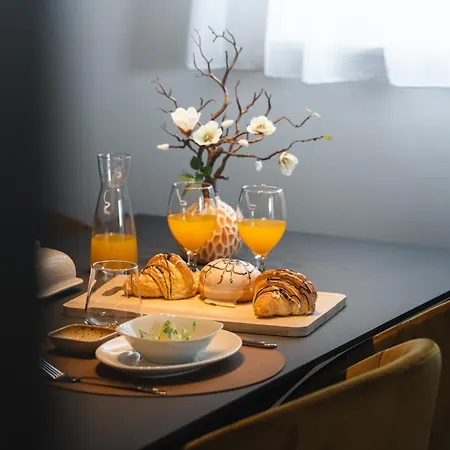Sunshine Breeze Apartment Promajna