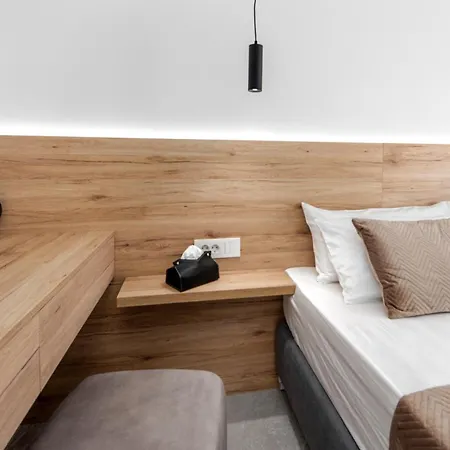 Apartment Sunshine Breeze Promajna